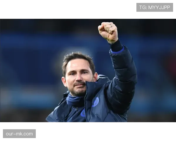 巴拉克与兰帕德在攻防转换中的战术角色分化机制